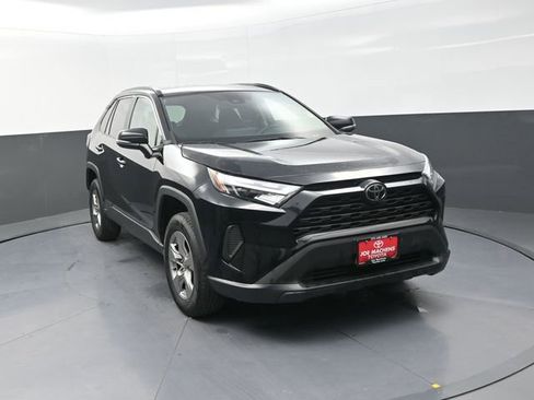 Used 2024 Toyota RAV4 XLE image 3