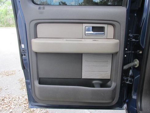 Used 2010 Ford F150 Lariat image 17