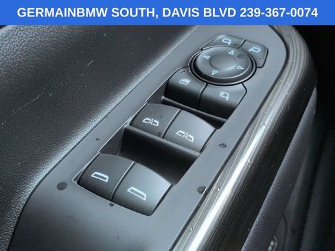 Used 2023 GMC Acadia SLT w/ Elevation Edition FWD image 26