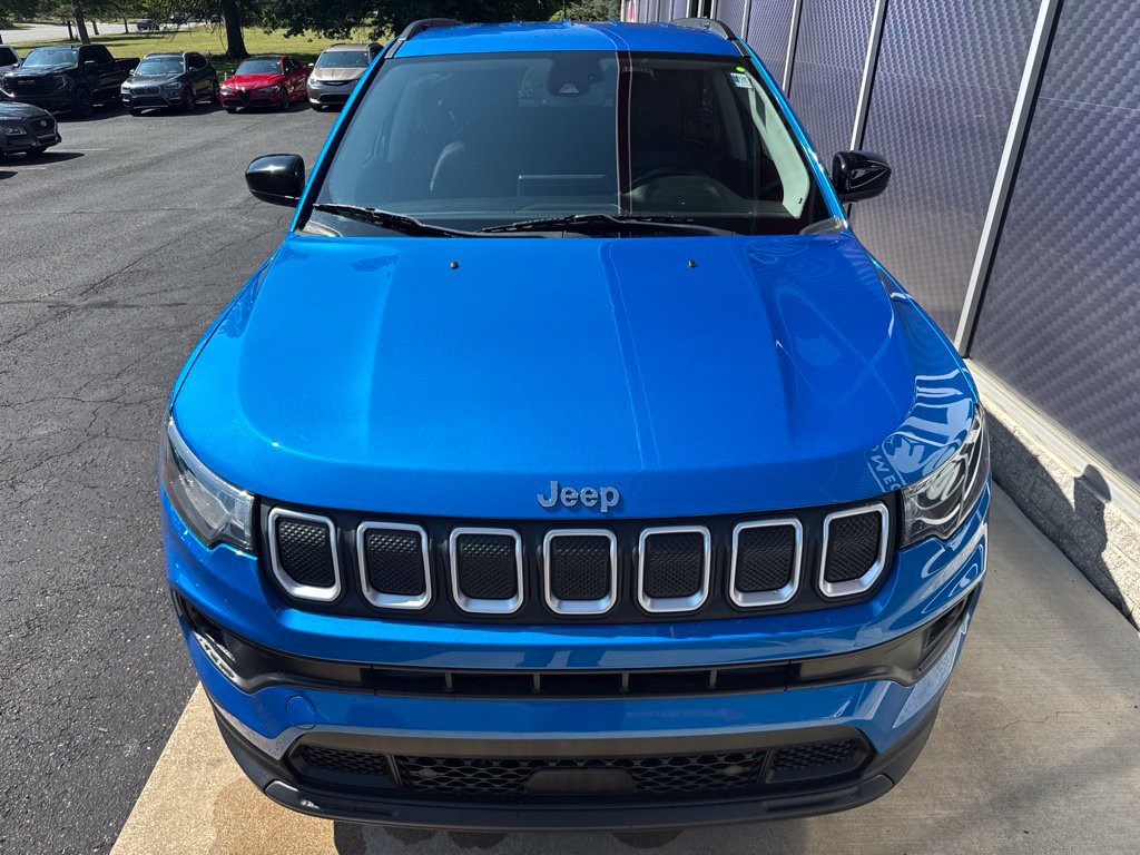Used 2022 Jeep Compass Latitude AWD/4WD image 9