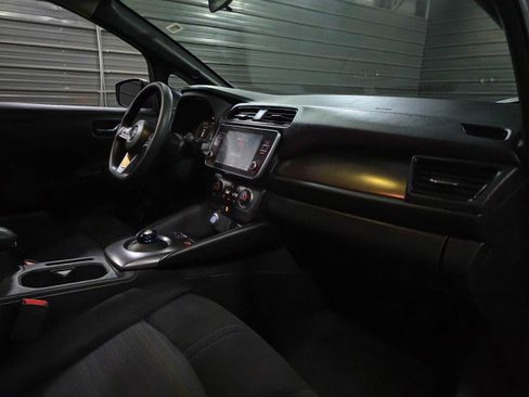 Used 2020 Nissan Leaf S w/ S Charge Package image 12