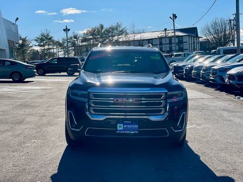 Used 2023 GMC Acadia SLT AWD/4WD image 10