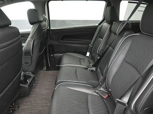 Used 2023 Honda Odyssey Elite image 19