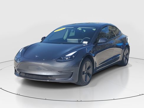 Used 2021 Tesla Model 3 Standard Range Plus image 5