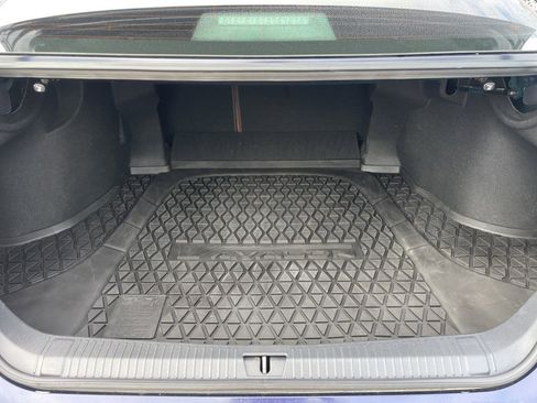 Used 2022 Toyota Avalon Limited image 26