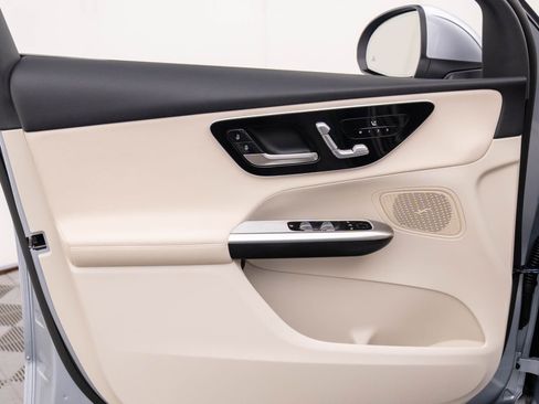 New 2026 Mercedes-Benz GLC 300 4MATIC image 14