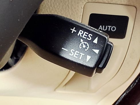 Used 2014 Lexus LS 460 L image 18