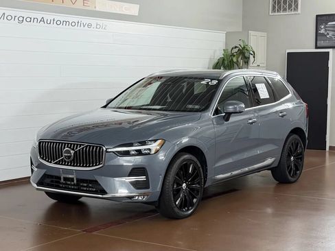 Used 2023 Volvo XC60 B5 Plus AWD/4WD image 7