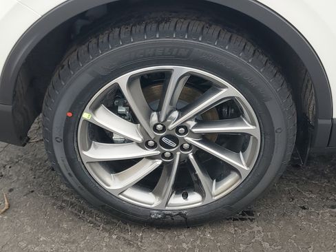 New 2026 Lincoln Corsair Premiere image 5