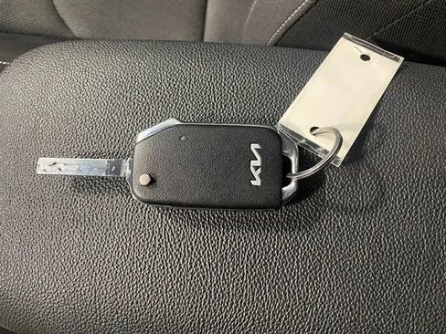 Used 2022 Kia Forte LXS image 30