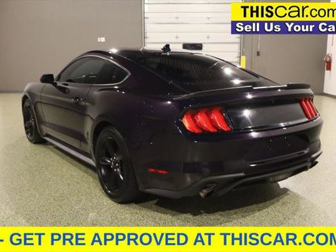 Used 2022 Ford Mustang Coupe image 5