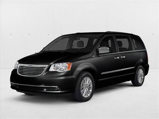 Used 2014 Chrysler Town & Country Touring video 1