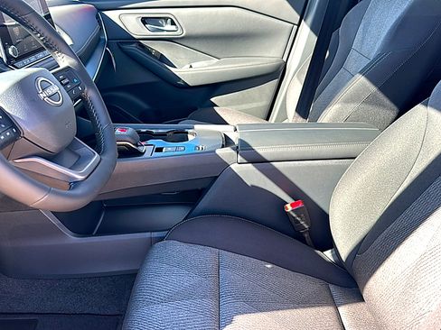 New 2026 Nissan Rogue SV w/ Cold Weather Package image 10