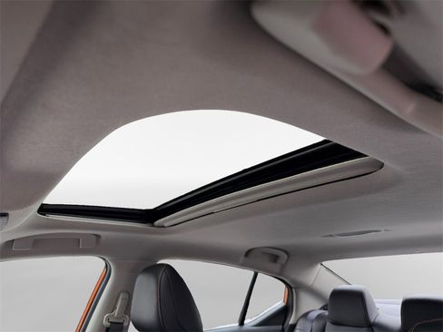 Used 2023 Nissan Sentra SR w/ SR Premium Package image 25