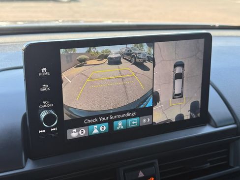 Certified 2025 Honda Pilot TrailSport image 23