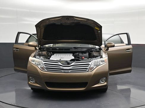 Used 2010 Toyota Venza FWD image 36