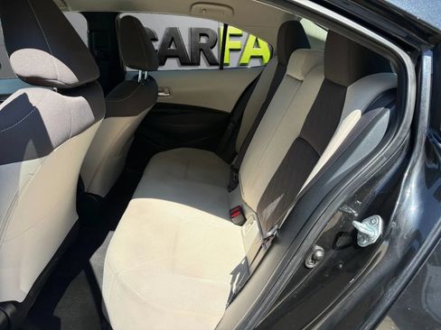 Used 2020 Toyota Corolla LE FWD image 17