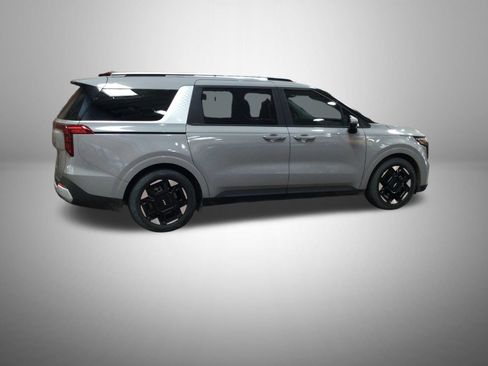 Used 2026 Kia Carnival EX FWD image 3