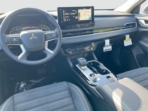 New 2026 Mitsubishi Outlander Trail Edition image 27