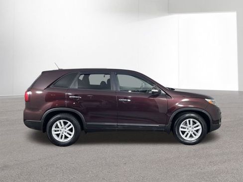 Used 2015 Kia Sorento LX image 39