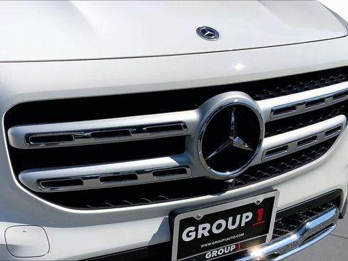 Certified 2022 Mercedes-Benz GLB 250 4MATIC image 30
