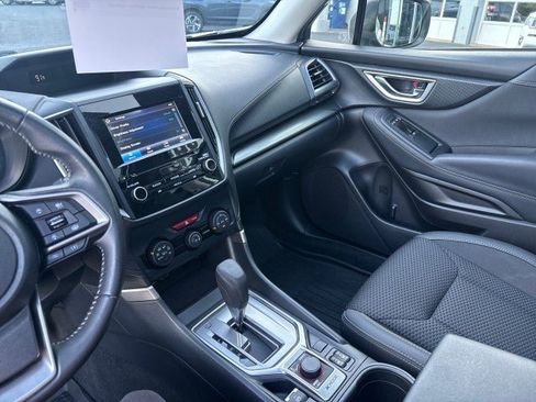 Certified 2022 Subaru Forester Premium AWD/4WD image 27