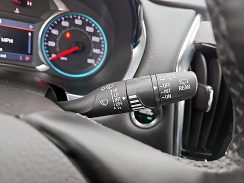 Used 2023 Chevrolet Traverse RS image 17