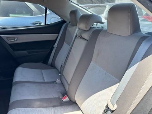 Used 2018 Toyota Corolla LE FWD image 4