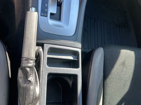 Used 2017 Subaru Crosstrek 2.0i Premium image 19