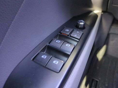 Used 2020 Toyota Camry XLE w/ Driver Assist Package FWD image 29
