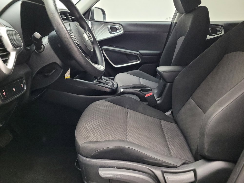 Used 2020 Kia Soul LX FWD image 17