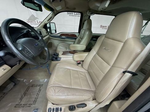 Used 2005 Ford Excursion Limited image 18