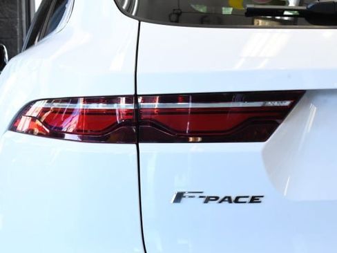 Used 2022 Jaguar F-PACE S AWD/4WD image 13