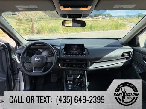 Used 2025 Nissan Rogue SV FWD image 28