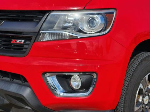 Used 2020 Chevrolet Colorado Z71 AWD/4WD image 5