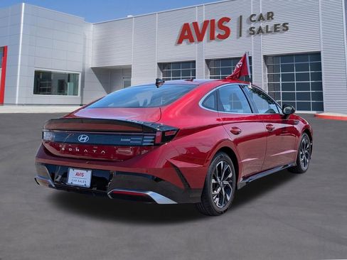 Used 2025 Hyundai Sonata SEL FWD image 6