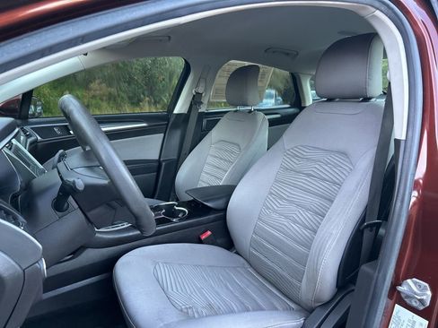 Used 2016 Ford Fusion S w/ Equipment Group 101A image 19