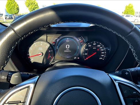 Used 2018 Chevrolet Camaro SS RWD image 13