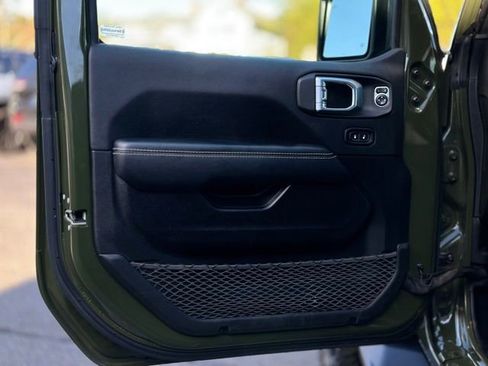 Used 2021 Jeep Wrangler Unlimited Sahara w/ Cold Weather Group AWD/4WD image 12