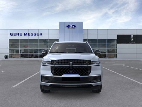 New 2026 Lincoln Navigator Reserve image 19