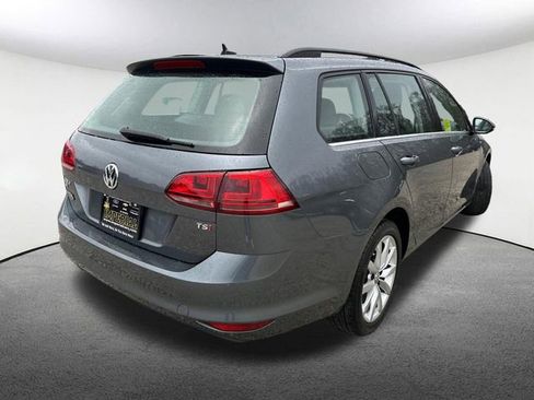 Used 2016 Volkswagen Golf SE image 13