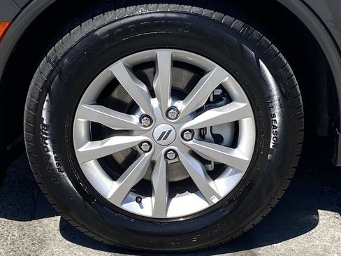 Used 2025 Dodge Durango GT RWD image 8
