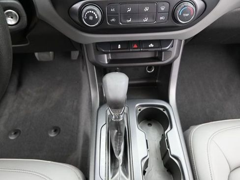 Used 2022 Chevrolet Colorado W/T image 9