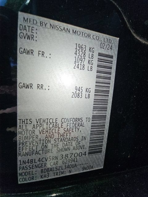 Used 2024 Nissan Altima 2.5 SR FWD image 12