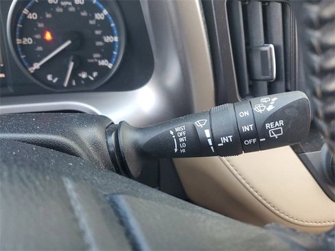 Used 2017 Toyota RAV4 XLE image 23