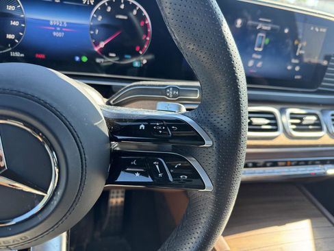 Certified 2025 Mercedes-Benz GLS 450 4MATIC image 11