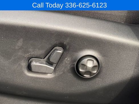 New 2026 Chrysler Pacifica Limited FWD image 14