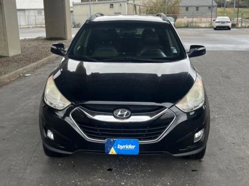 Used 2010 Hyundai Tucson GLS image 2