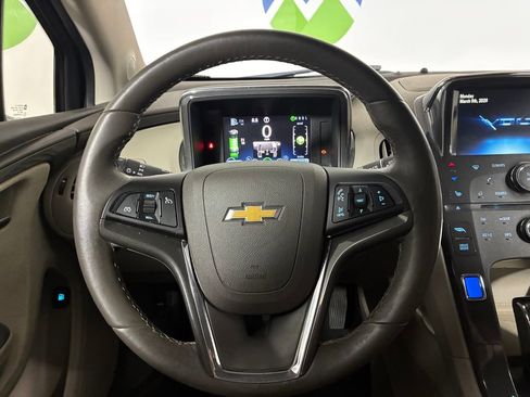Used 2014 Chevrolet Volt Premium w/ Premium Trim Package image 9
