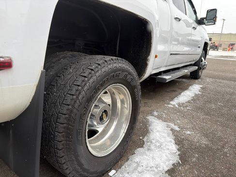Used 2015 Chevrolet Silverado 3500 High Country w/ Duramax Plus Package image 37
